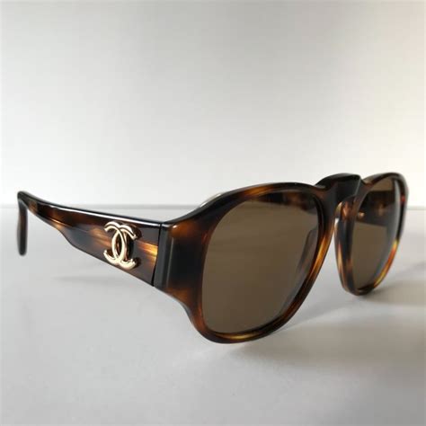 chanel sunglasses box-15168 made in italy|chanel in france or italy.